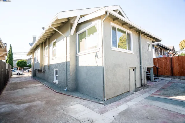 $740,000 | 2232 Rosedale Avenue, Oakland, CA 94601