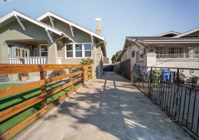$740,000 | 2232 Rosedale Avenue, Oakland, CA 94601