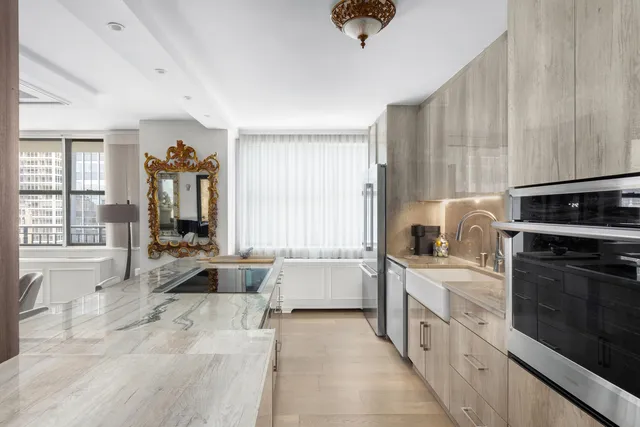 $1,690,000 | 112 West 56th Street, Unit 24S | Theater District
