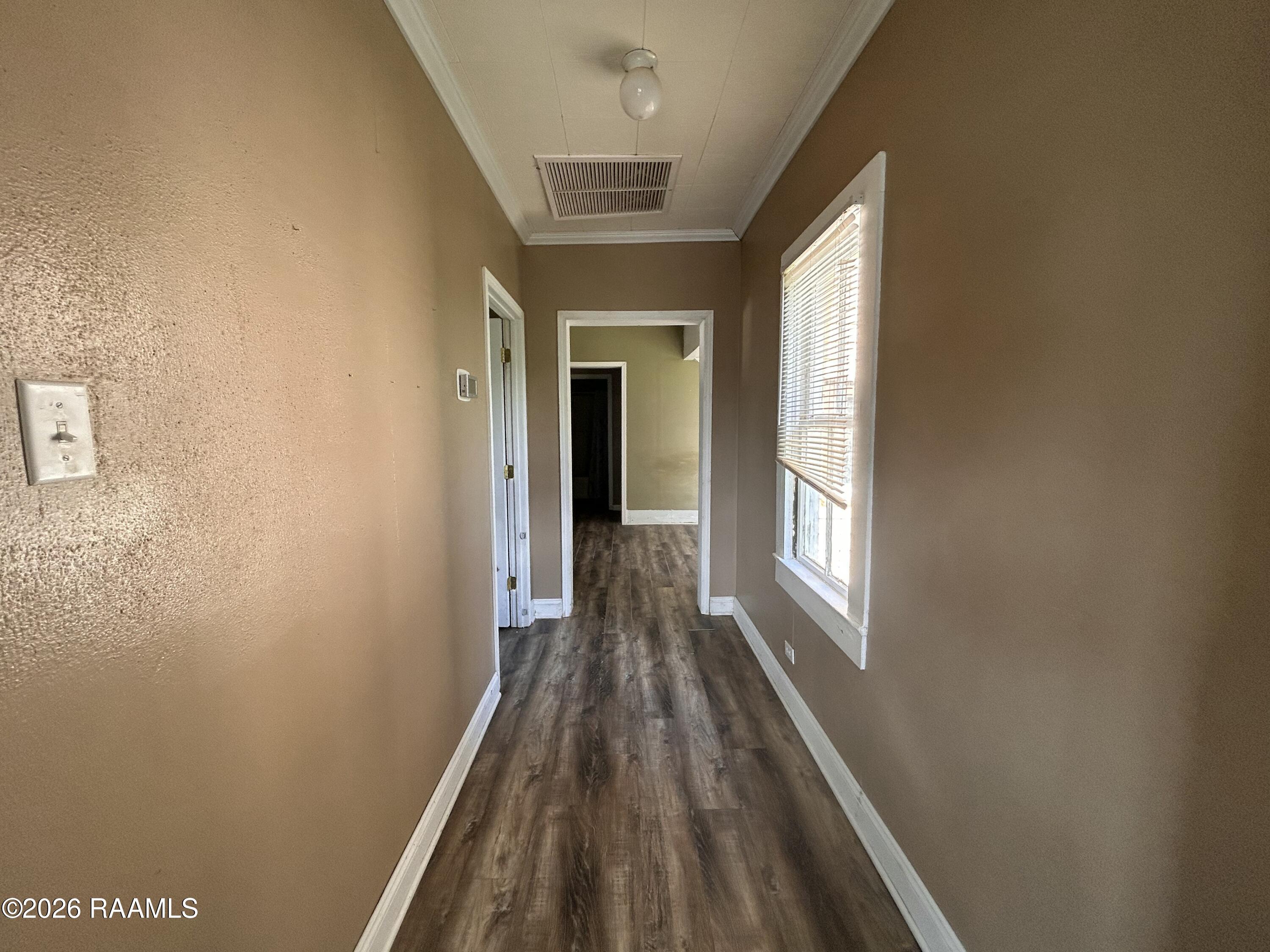 306 South Severin Street Erath, LA 70533 - Photo 5 of 16 Hall