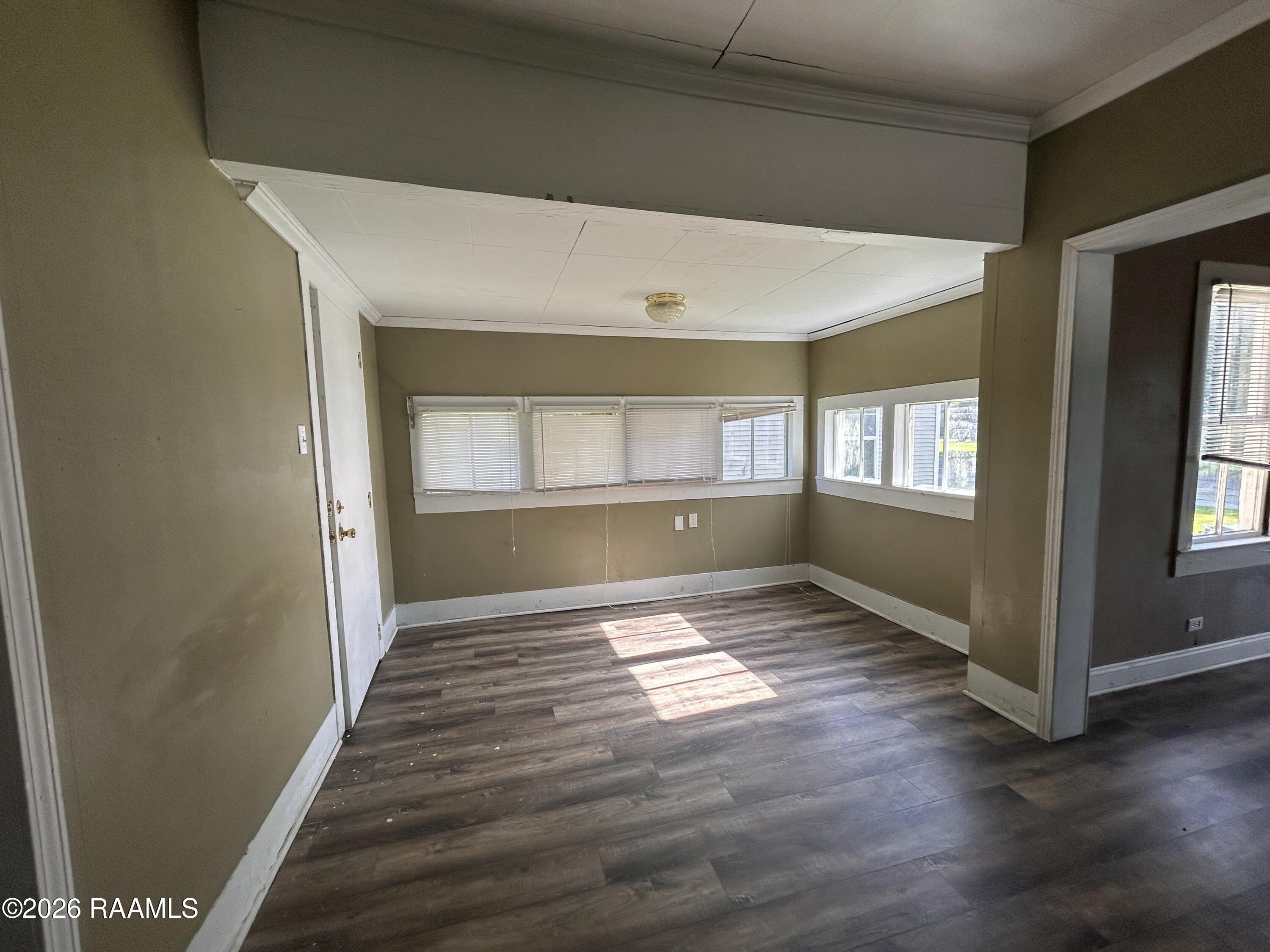 306 South Severin Street Erath, LA 70533 - Photo 9 of 16 Dining View