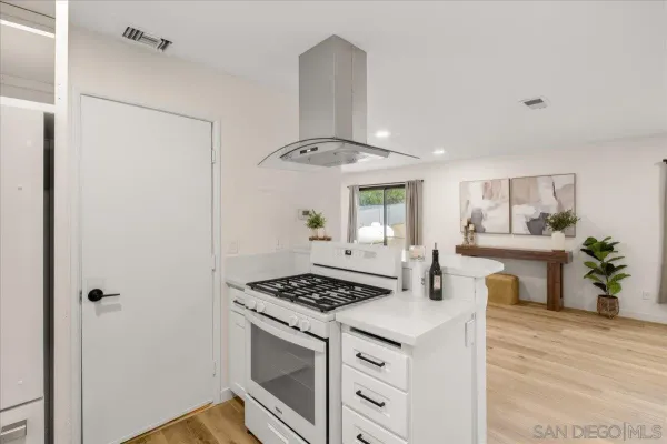 $799,999 | 715 Hunter Street, Ramona, CA 92065