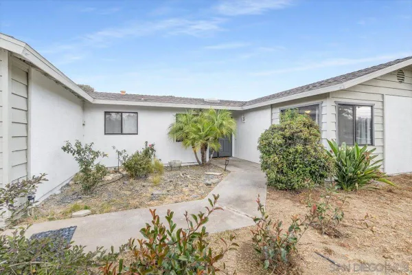 $799,999 | 715 Hunter Street, Ramona, CA 92065