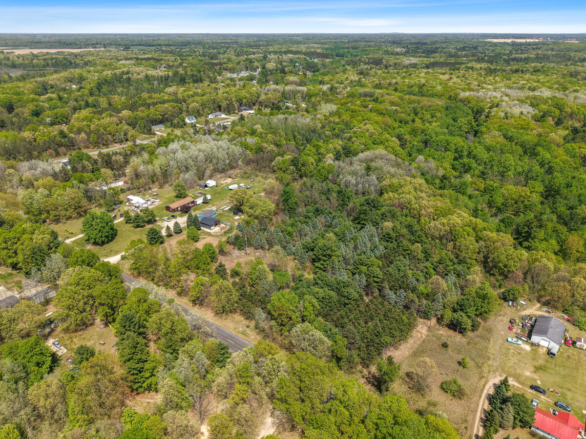 West County Line Road Gowen, MI 49326 - Photo 14 of 26 11629-Crimson-Creek_209