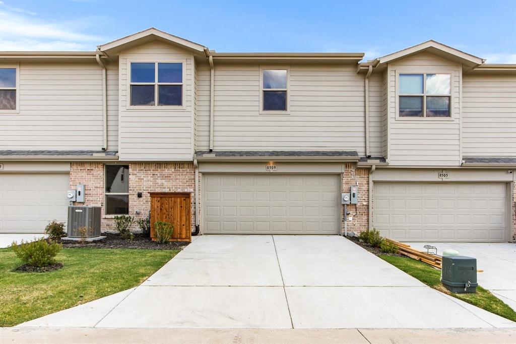 8509 Del Rio Trail Wylie, TX 75098 - Photo 25 of 26 030-8509DelRioTrail-Rowlett-TX-75089-Exterior.jpg-SMALL