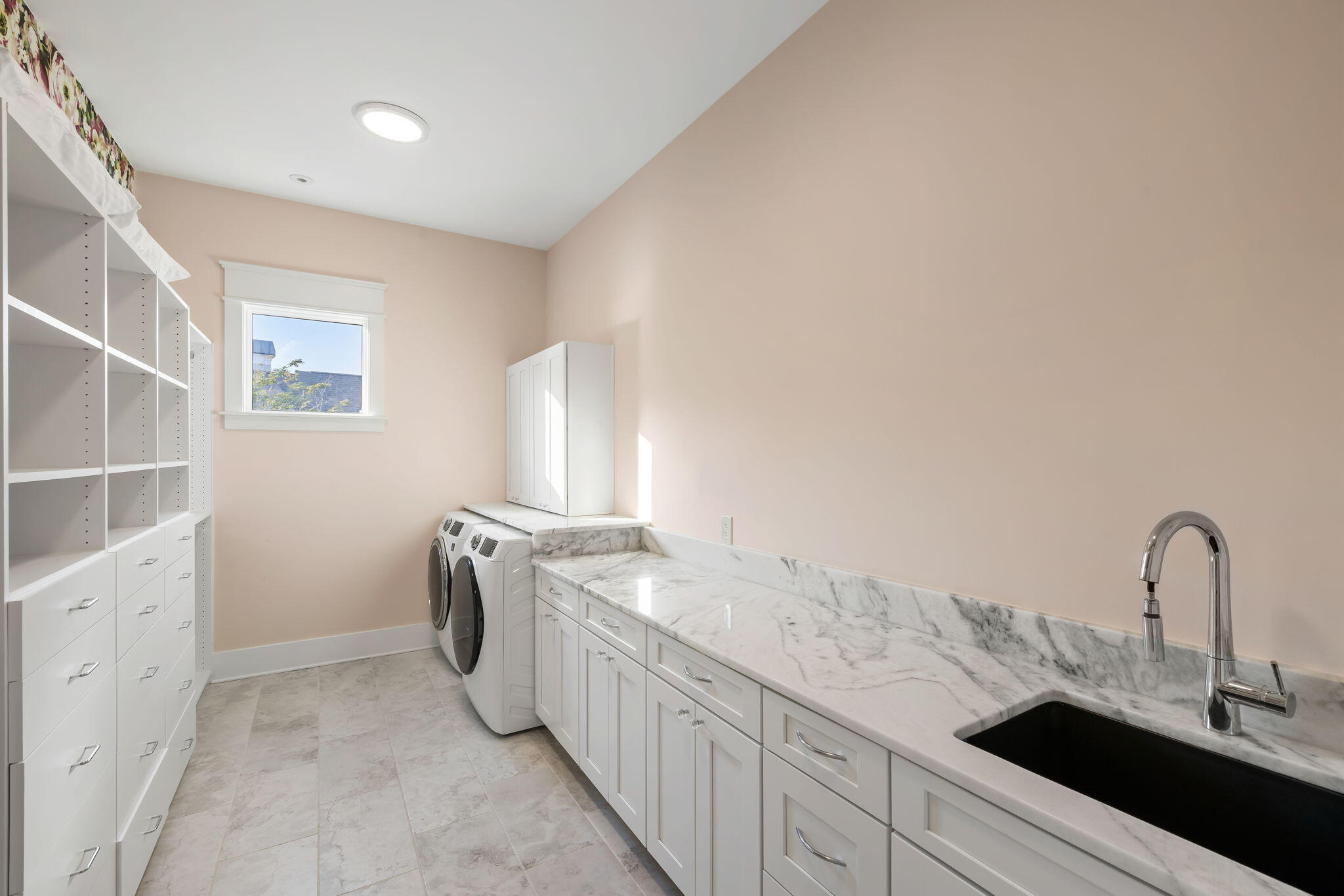 2213 Rolling Dune Road Seabrook Island, SC 29455 - Photo 47 of 121 Private Closet Primary Laundry