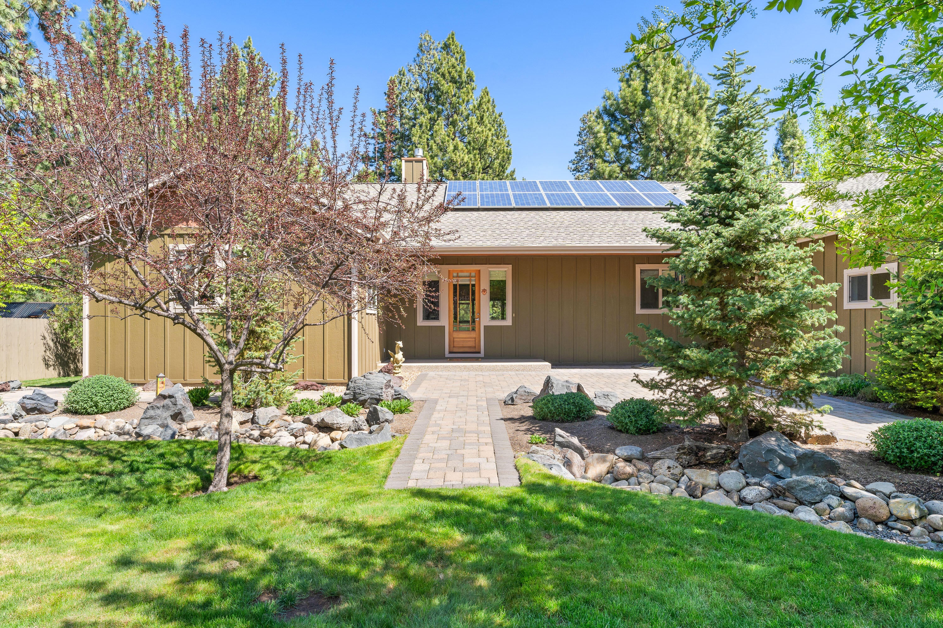 19236 Kiowa Road Bend, OR 97702 - Photo 4 of 52 19236-Kiowa-Road-Bend-OR-97702_ (16)