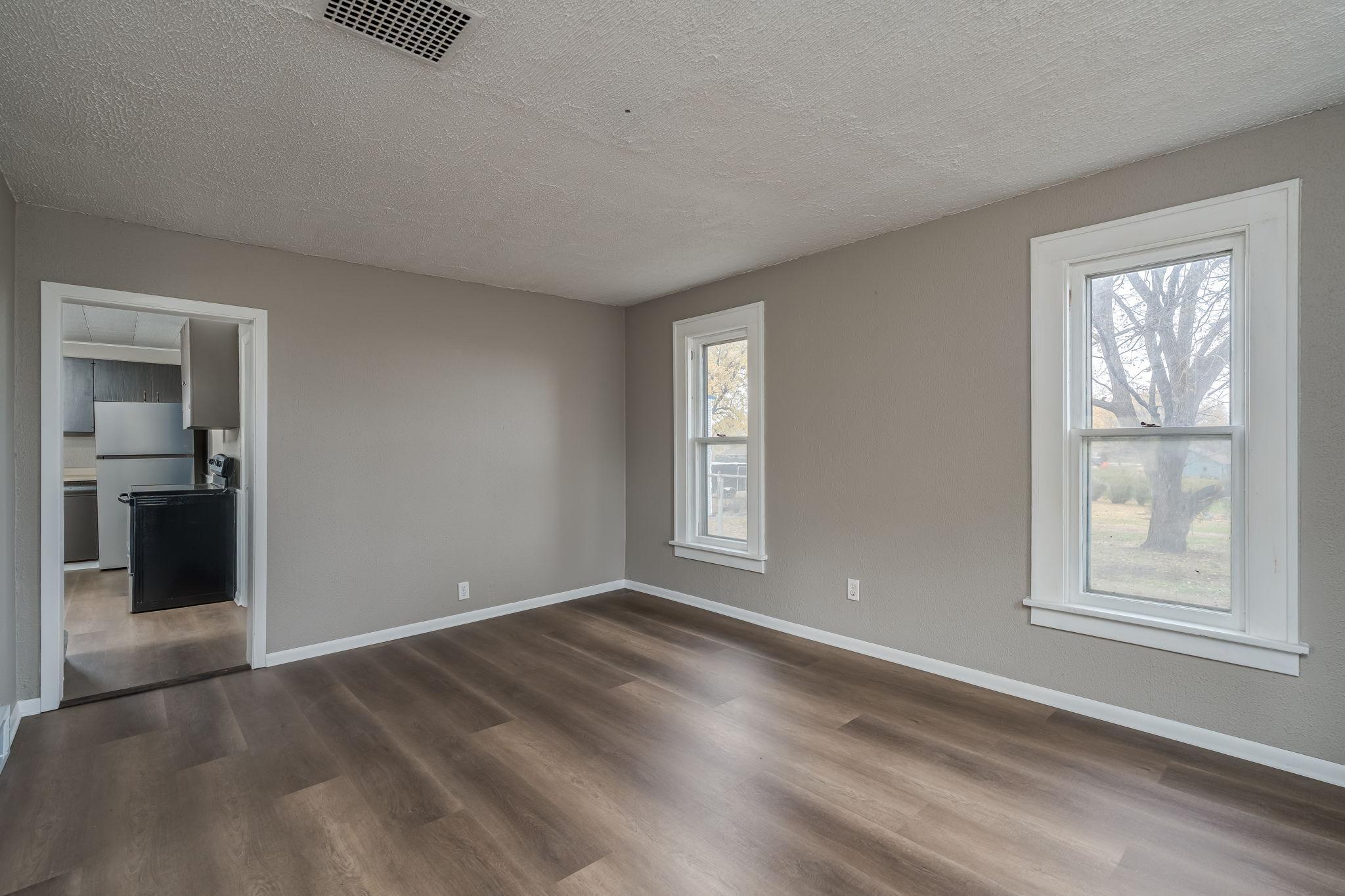 606 Smith Street Northeast Mapleton, MN 56065 - Photo 11 of 40