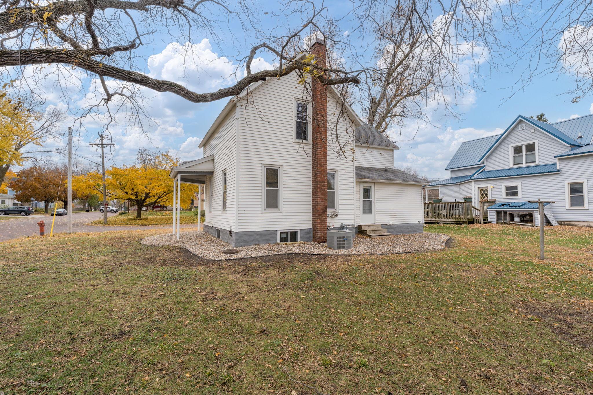 606 Smith Street Northeast Mapleton, MN 56065 - Photo 28 of 40