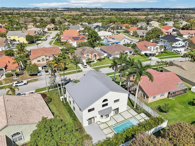 $7,500 | 20160 Northwest 9th Drive, Pembroke Pines, FL 33029