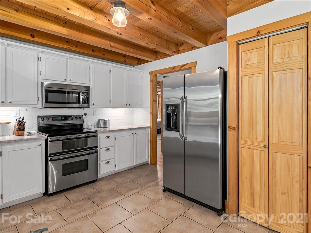 22 Shuler Road Candler, NC 28715 - Photo 11 of 38 Gallery Image 11
