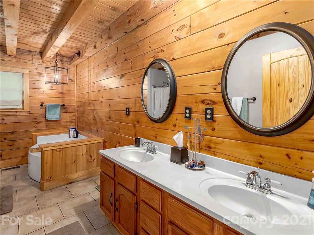 22 Shuler Road Candler, NC 28715 - Photo 15 of 38 Gallery Image 15