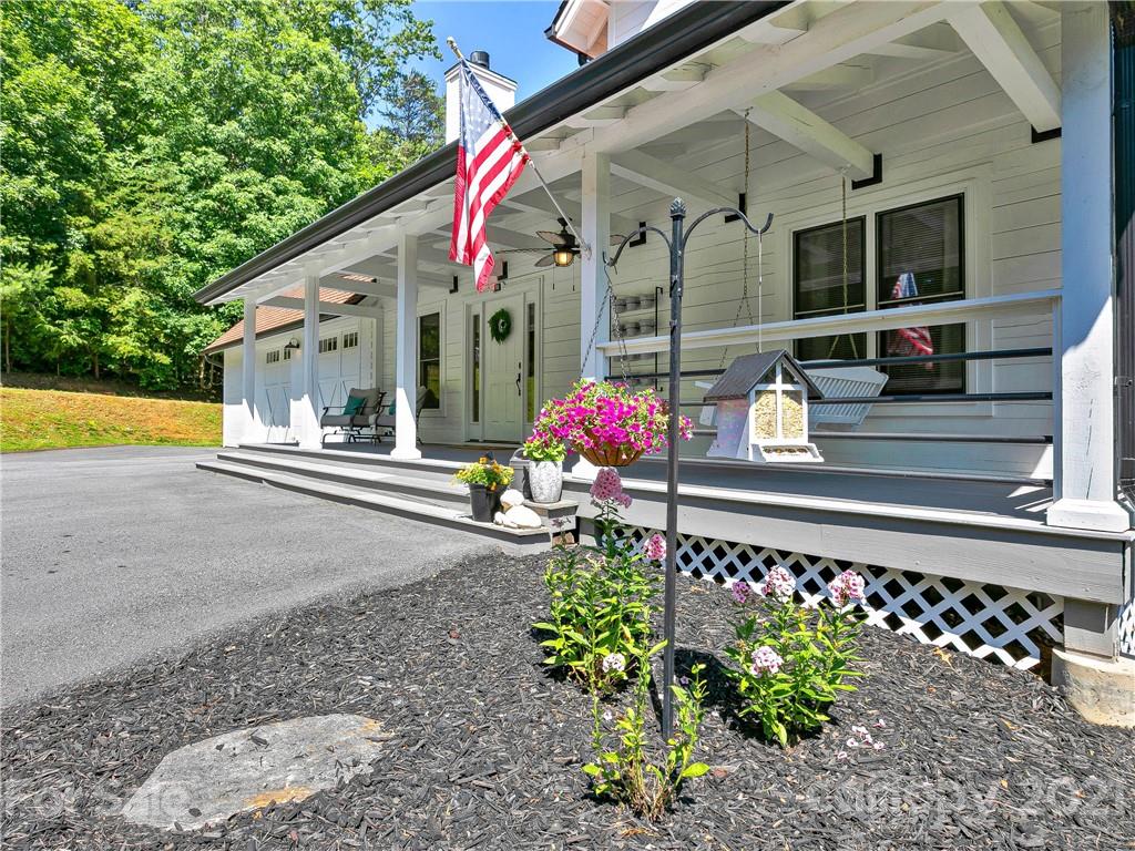 22 Shuler Road Candler, NC 28715 - Photo 3 of 38 Gallery Image 3