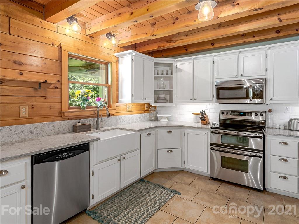 22 Shuler Road Candler, NC 28715 - Photo 8 of 38 Gallery Image 8