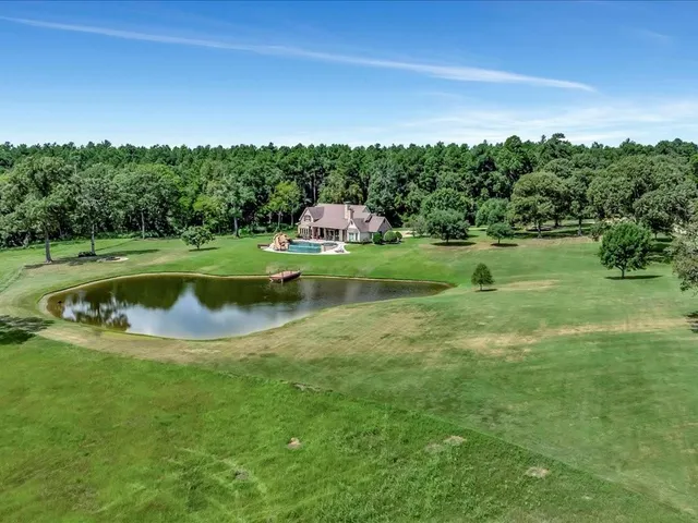 $3,490,000 | 1811 Caspers Cv Road, Lufkin, TX 75904