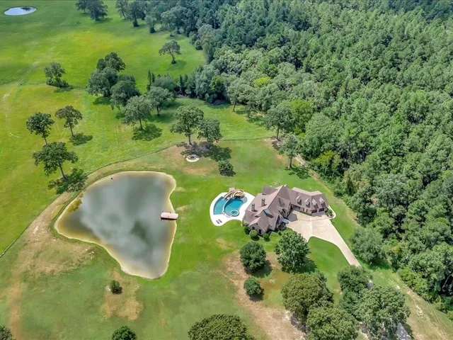 $3,490,000 | 1811 Caspers Cv Road, Lufkin, TX 75904