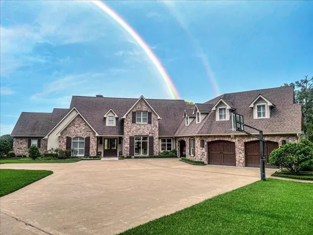 $3,490,000 | 1811 Caspers Cv Road, Lufkin, TX 75904