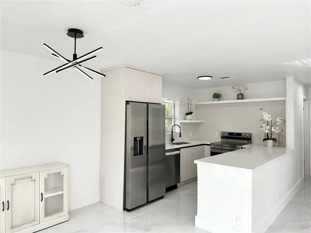 $2,495 | 2508 McKinley Street, Hollywood, FL 33020