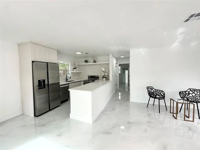 $2,495 | 2508 McKinley Street, Hollywood, FL 33020