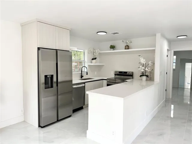 $2,495 | 2508 McKinley Street, Hollywood, FL 33020