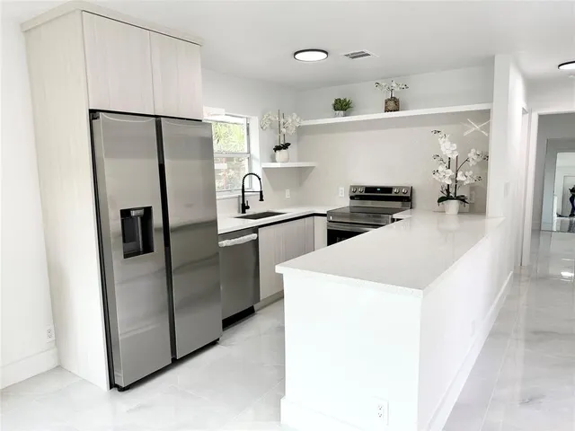 $2,495 | 2508 McKinley Street, Hollywood, FL 33020