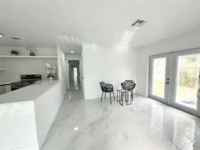 $2,495 | 2508 McKinley Street, Hollywood, FL 33020