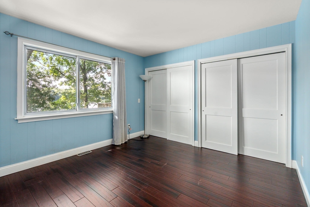40 1/2 Maple Lane Sutton, MA 01590 - Photo 12 of 37
