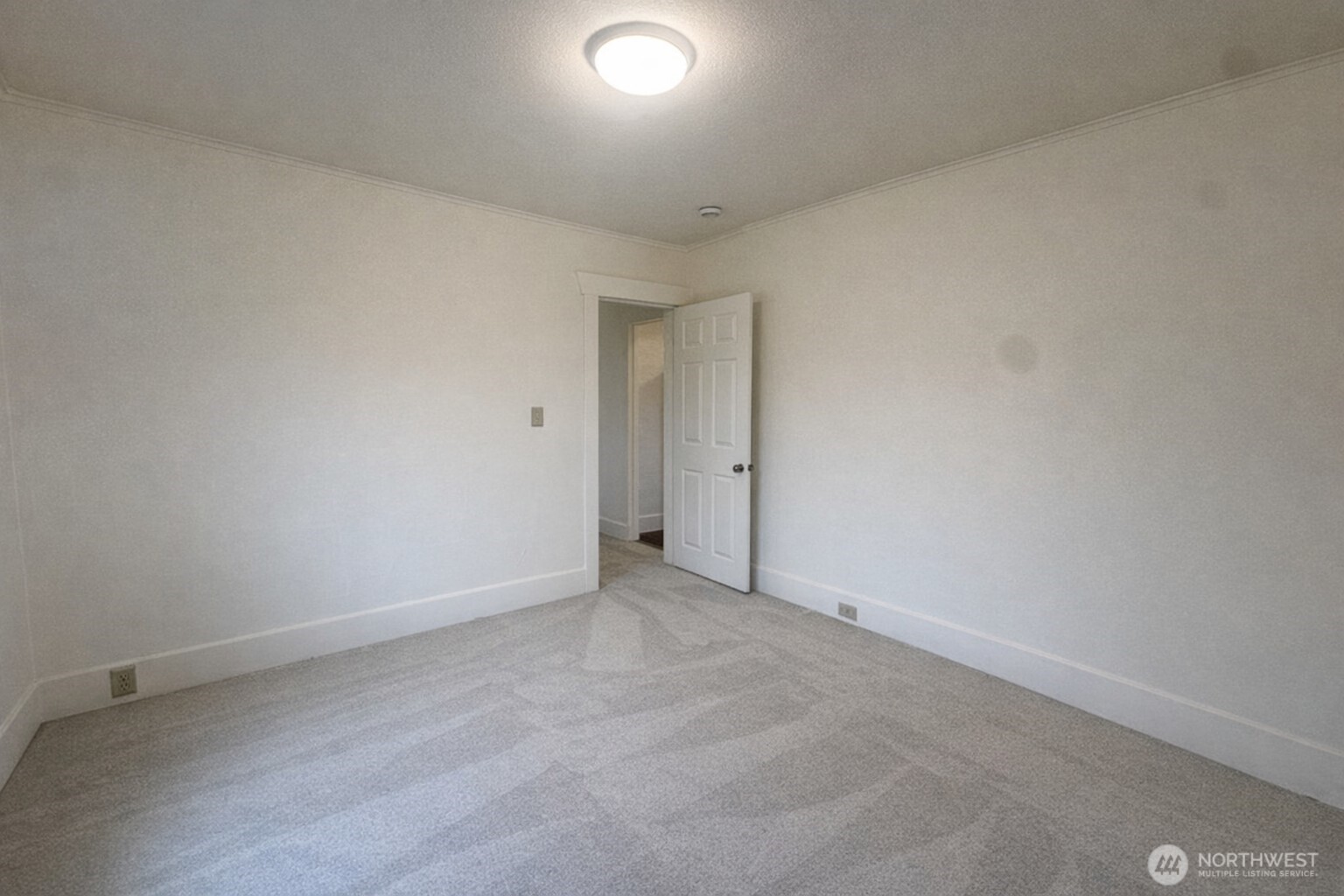 813 North 3rd Street Renton, WA 98057 - Photo 10 of 22