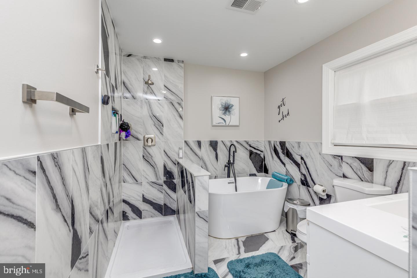 332 Juliustown Road Columbus, NJ 08022 - Photo 26 of 65 Primary Bath