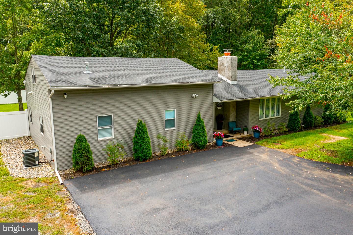 332 Juliustown Road Columbus, NJ 08022 - Photo 3 of 65