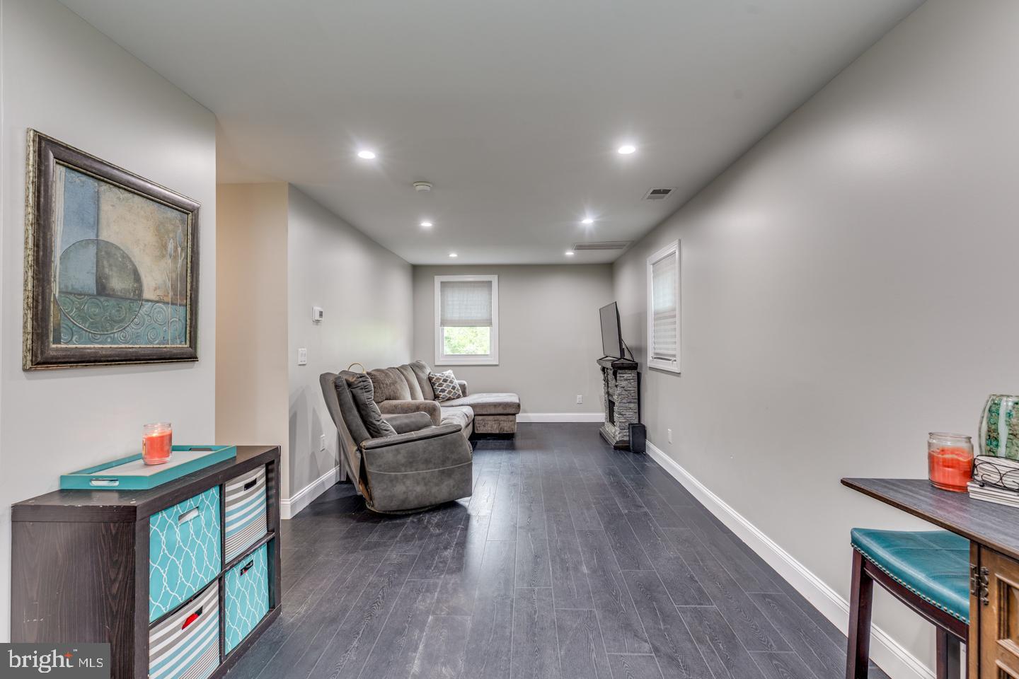 332 Juliustown Road Columbus, NJ 08022 - Photo 34 of 65 a living room with furniture and a wooden floor