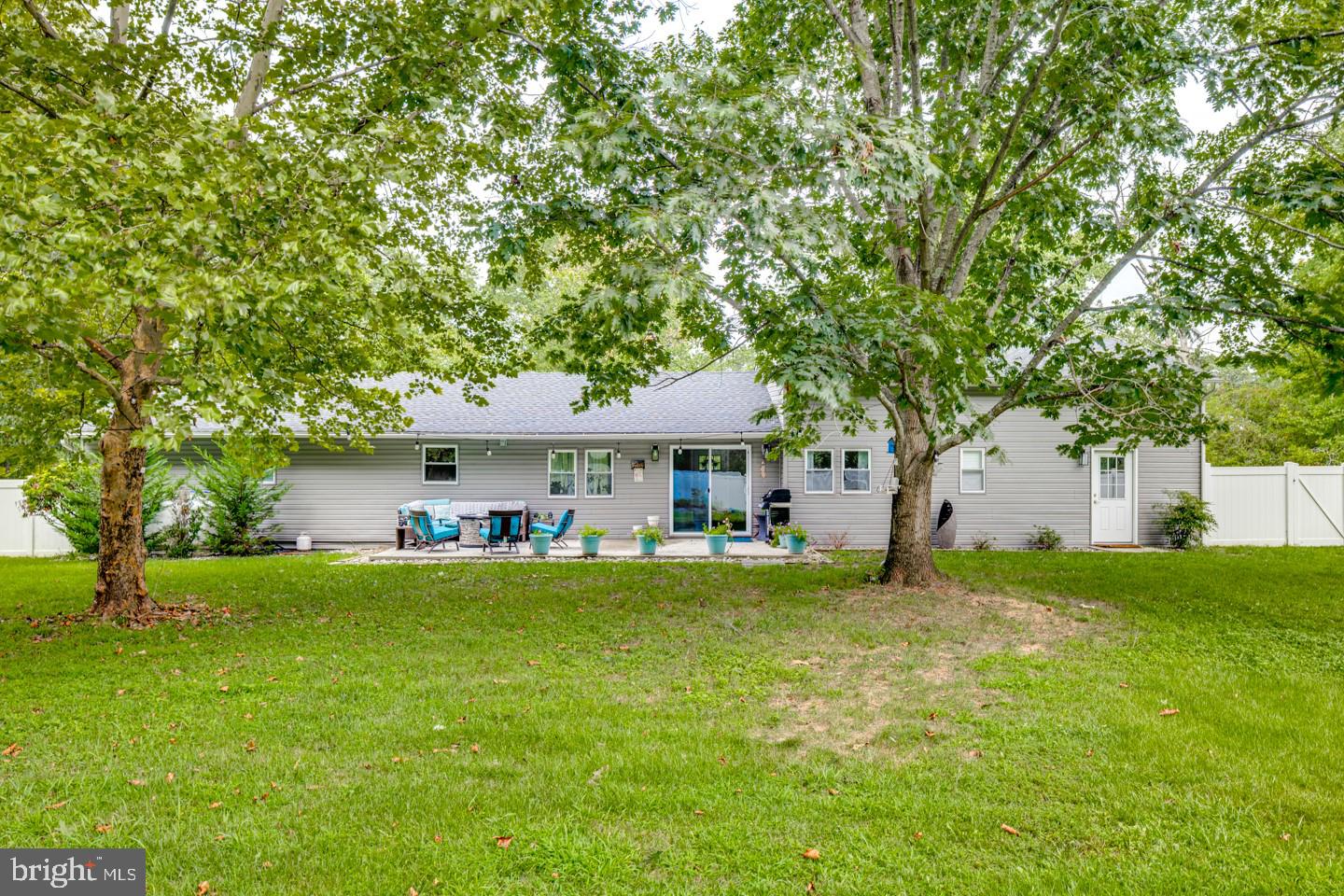 332 Juliustown Road Columbus, NJ 08022 - Photo 44 of 65 a view of a house with a yard and sitting area