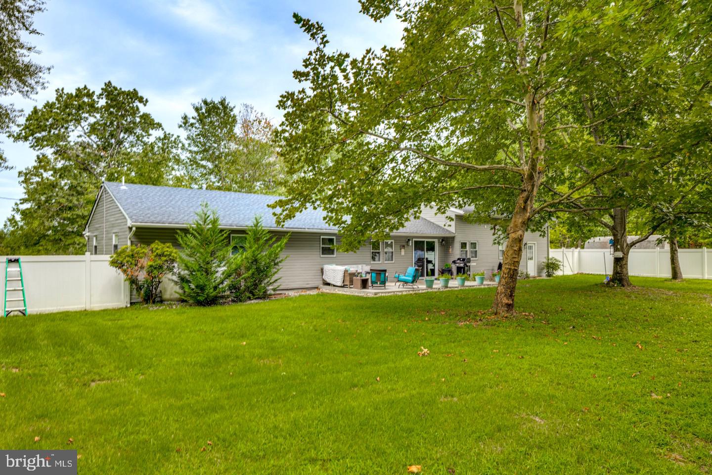 332 Juliustown Road Columbus, NJ 08022 - Photo 45 of 65 a front view of a house with a yard and trees