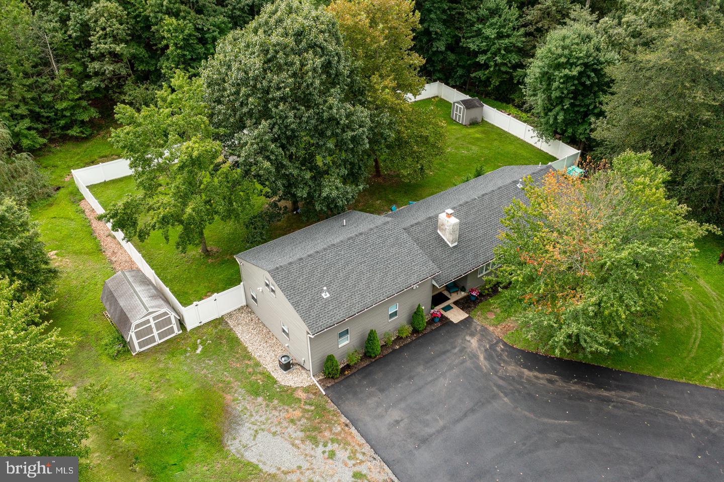 332 Juliustown Road Columbus, NJ 08022 - Photo 59 of 65 an aerial view of a house with a yard and lake view