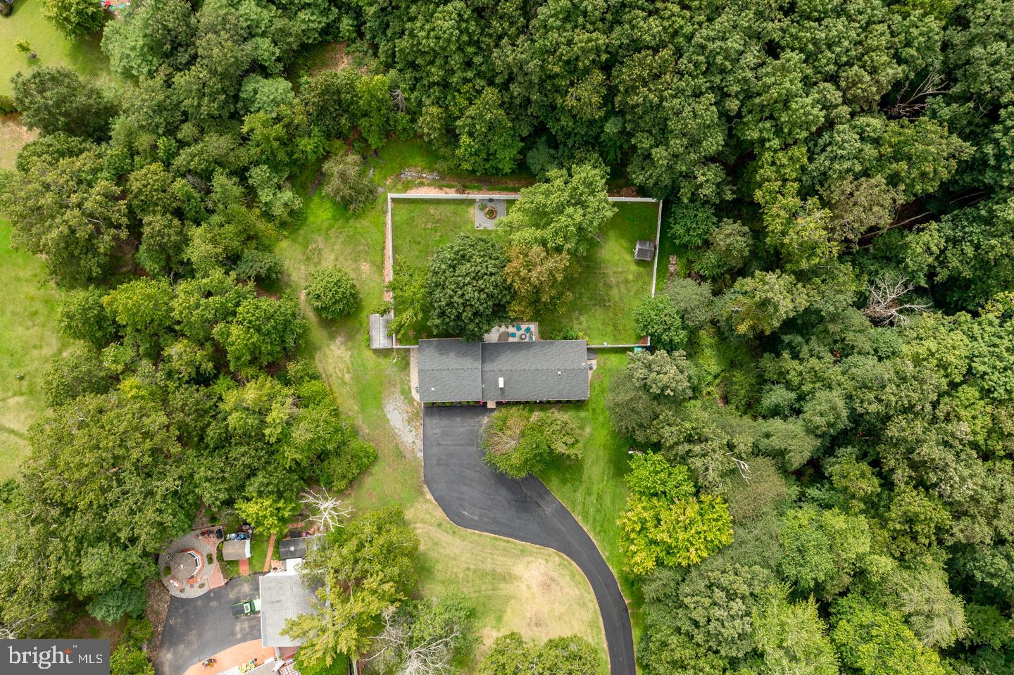 332 Juliustown Road Columbus, NJ 08022 - Photo 64 of 65 an aerial view of a house with a yard basket ball court and outdoor seating