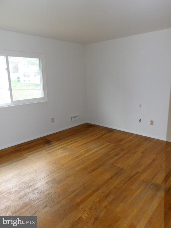 1004 Smoke Tree Road Baltimore, MD 21208 - Photo 24 of 35 Bedroom #3