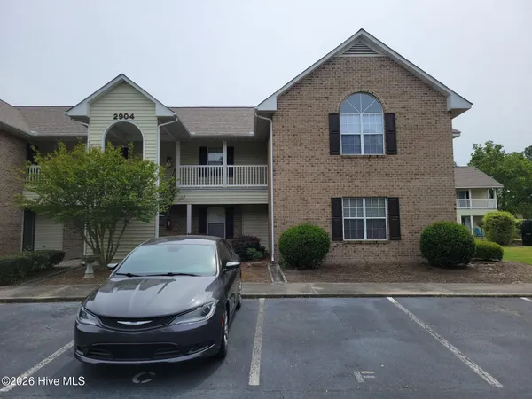 $1,200 | 2904 Mulberry Lane, Unit F, Greenville, NC 27858