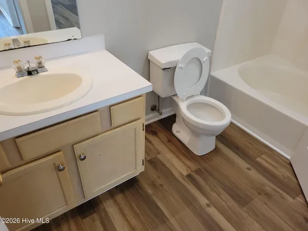 $1,200 | 2904 Mulberry Lane, Unit F, Greenville, NC 27858