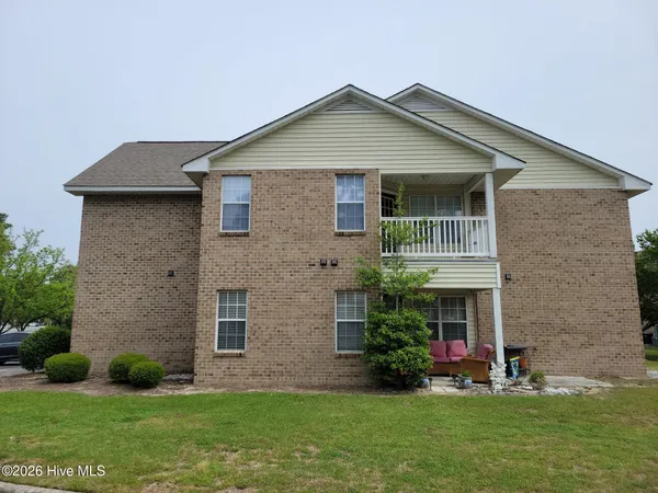 $1,200 | 2904 Mulberry Lane, Unit F, Greenville, NC 27858