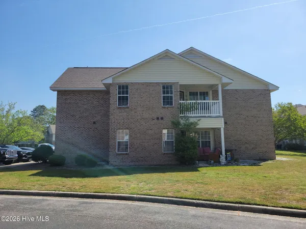 $1,200 | 2904 Mulberry Lane, Unit F, Greenville, NC 27858