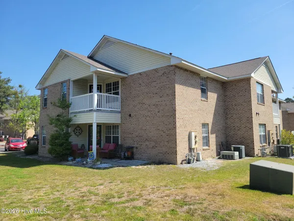 $1,200 | 2904 Mulberry Lane, Unit F, Greenville, NC 27858