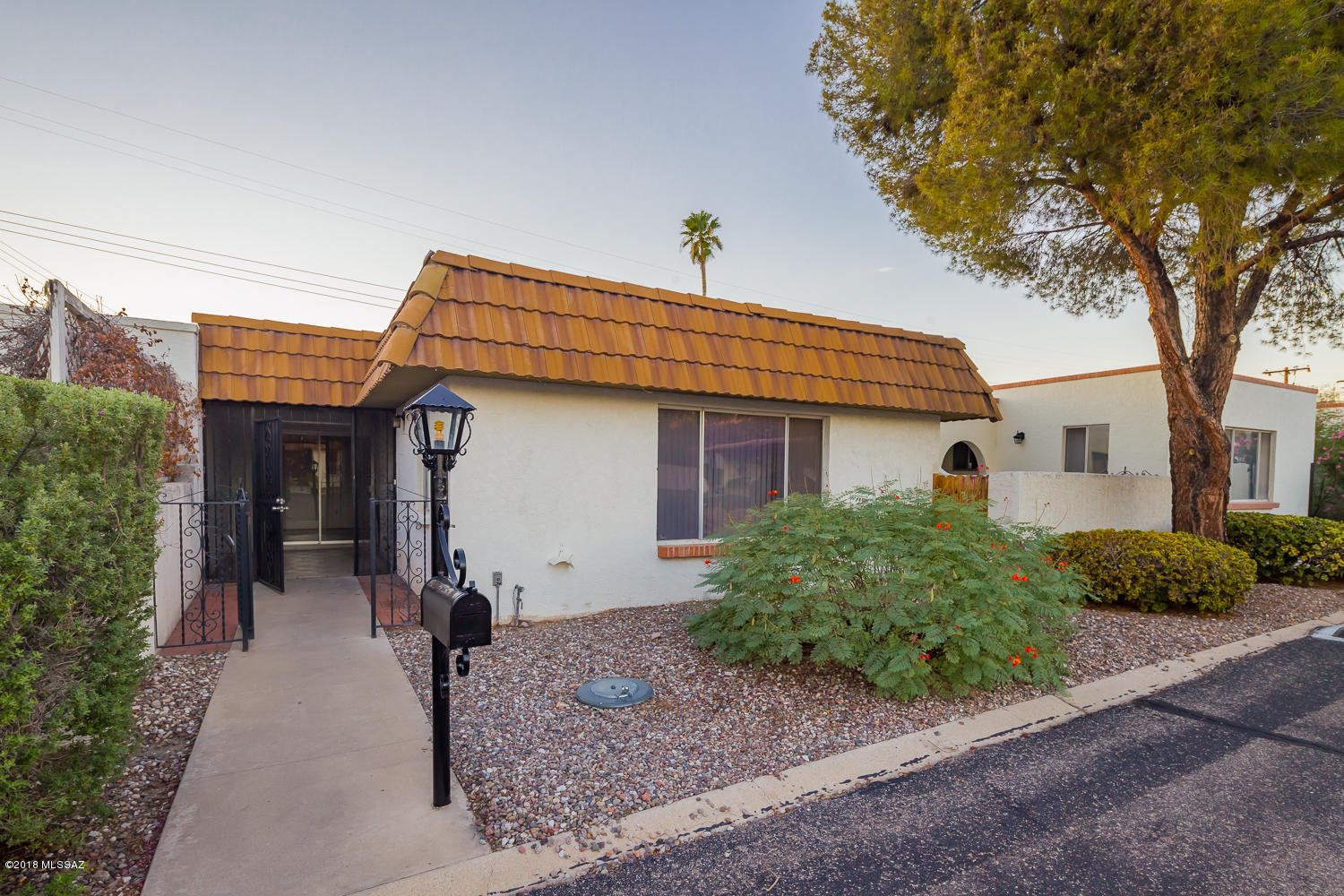 600 East River Road, Unit F Tucson, AZ 85704 - Photo 7 of 29