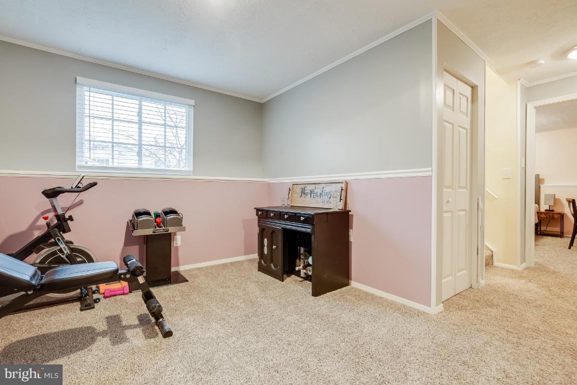 8280 Wold Den Court Springfield, VA 22153 - Photo 25 of 38