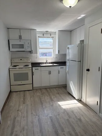 $2,050 | 85 Trapelo Road, Unit 44, Waltham, MA 02452