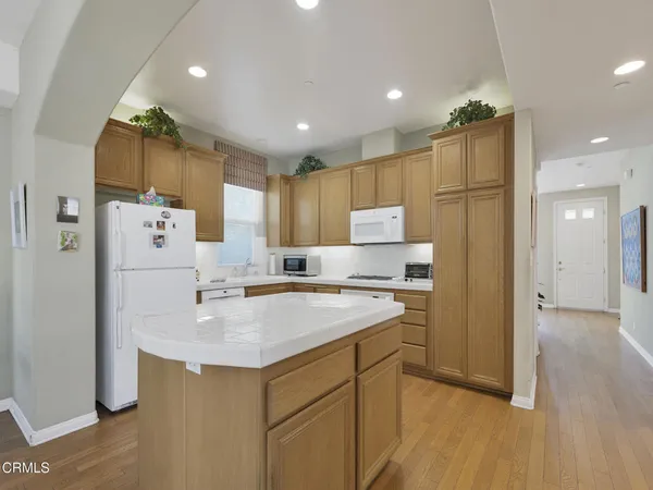 $850,000 | 7101 Oso Avenue, Unit 16, Winnetka, CA 91306