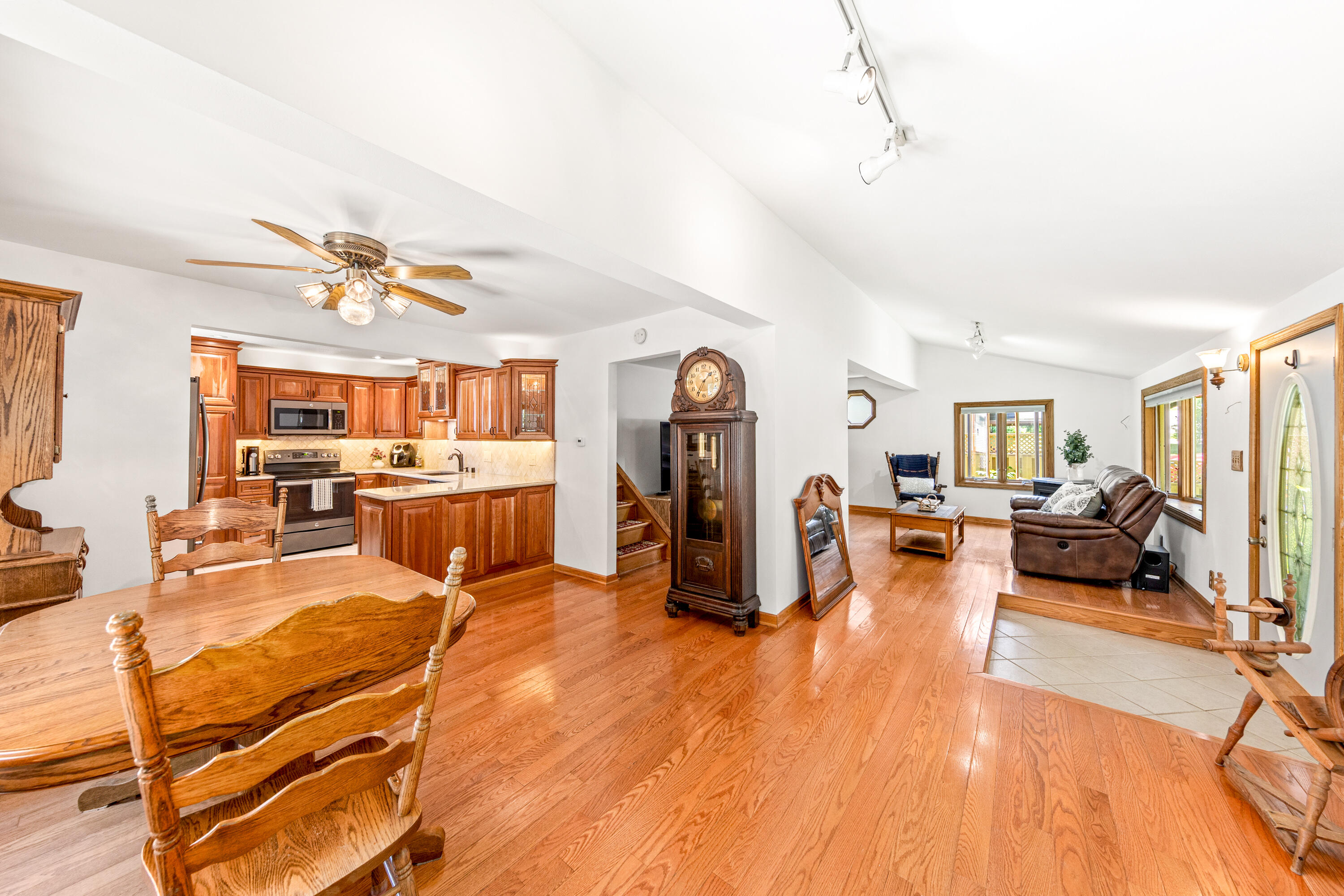 1538 3rd Street Delafield, WI 53018 - Photo 8 of 50 1538 3rd St-10