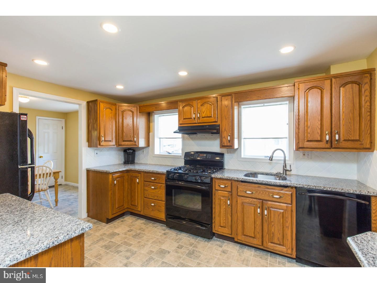 44 Sycamore Road Havertown, PA 19083 - Photo 12 of 25 Kitchen