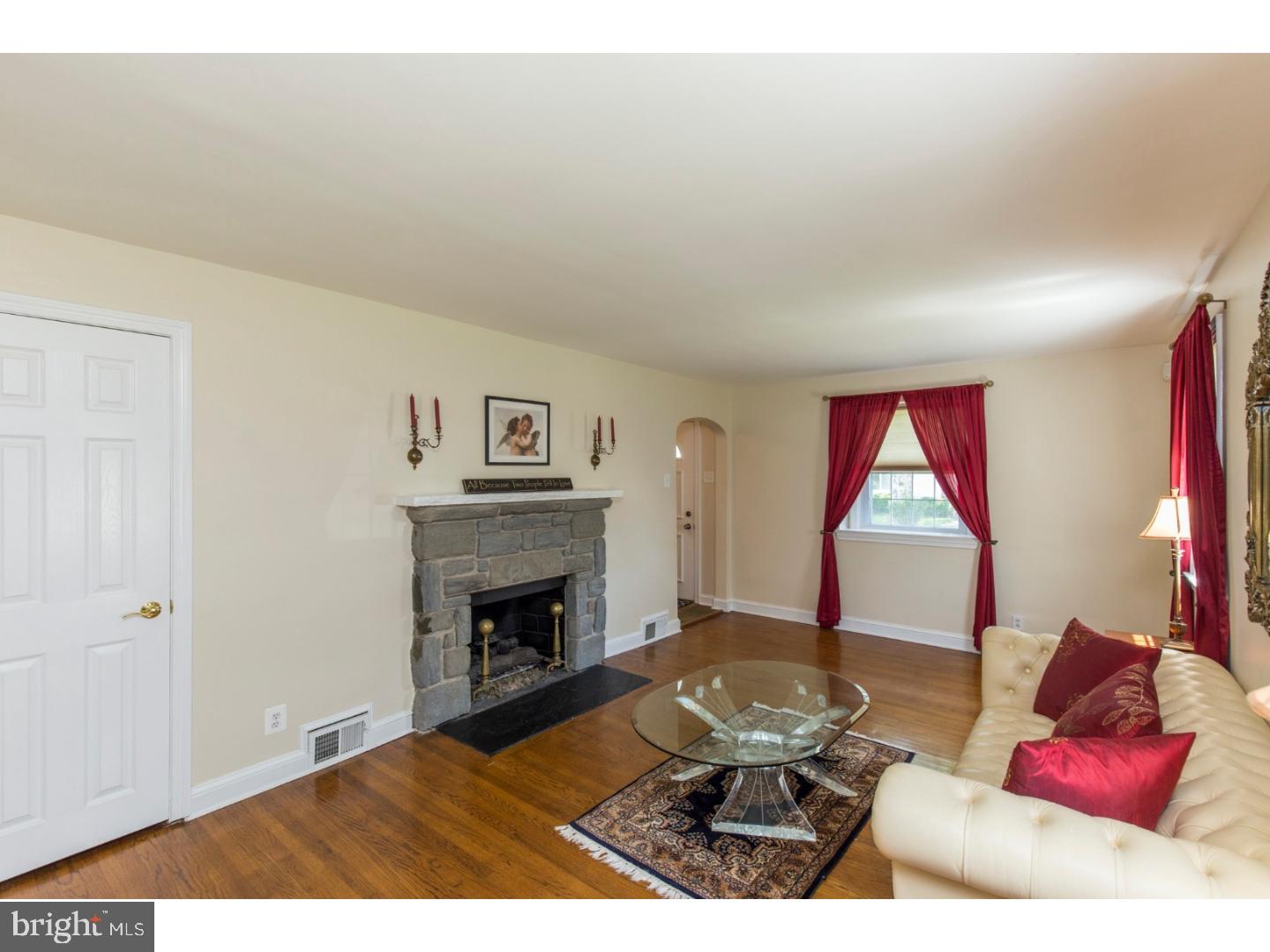 44 Sycamore Road Havertown, PA 19083 - Photo 5 of 25