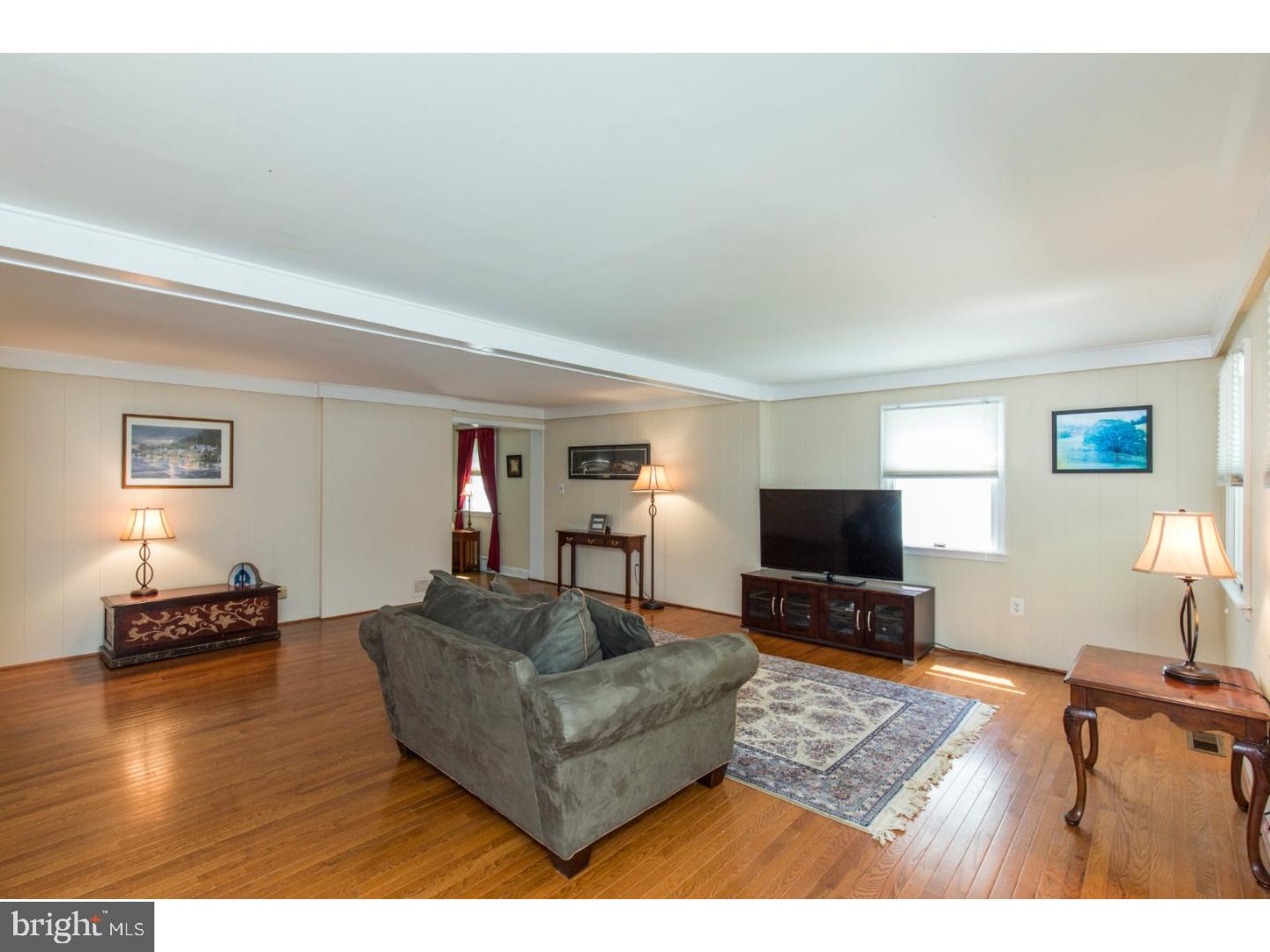 44 Sycamore Road Havertown, PA 19083 - Photo 8 of 25