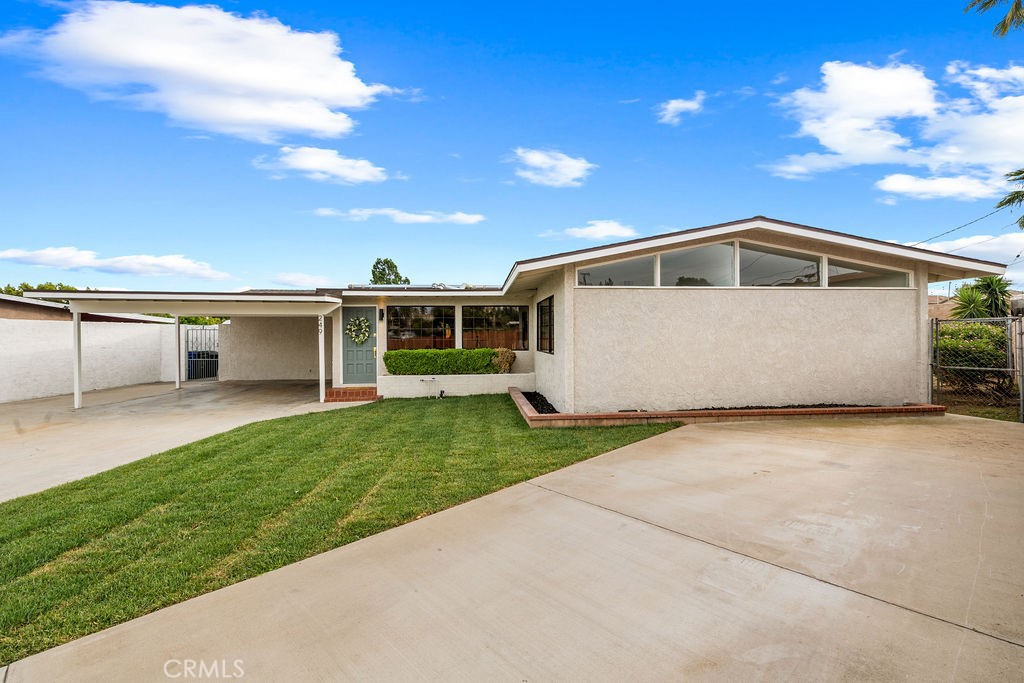 This property is different than everything else in Rialto